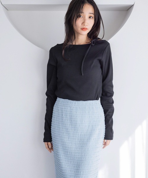 LOWRYS FARM（ローリーズファーム）の「ネックリボンロングスリーブ　 290055（Tシャツ/カットソー・レディース・アイボリー/ブルー系その他/ブラック・FREE）」の4枚目の写真