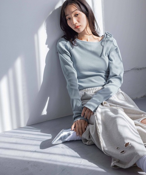 LOWRYS FARM（ローリーズファーム）の「ネックリボンロングスリーブ　 290055（Tシャツ/カットソー・レディース・アイボリー/ブルー系その他/ブラック・FREE）」の9枚目の写真