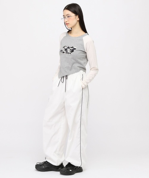 3.3 Field Trip （3.3フィールドトリップ）の「3.3 Field Trip／裾アシメラグランロングスリーブ（Tシャツ/カットソー・レディース・チャコール/アイボリー/グレー・FREE）」の10枚目の写真