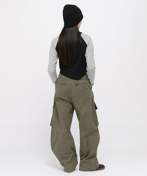 3.3 Field Trip （3.3フィールドトリップ）の「3.3 Field Trip／裾アシメラグランロングスリーブ（Tシャツ/カットソー・レディース・チャコール/アイボリー/グレー・FREE）」の22枚目の写真