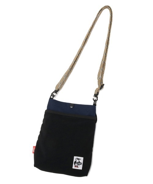 CHUMS(チャムス)の「【CHUMS/チャムス】 Recycle Mesh Pocket Shoulder Bag(ショルダーバッグ・レディース・ピンク/その他1/その他2/その他3/グレイッシュベージュ/グリーン系その他/ブラック/ネイビー/その他4/その他6/その他7/その他8/その他5・FREE)」の4枚目の写真