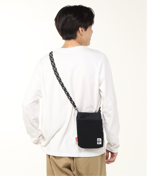 CHUMS(チャムス)の「【CHUMS/チャムス】 Recycle Mesh Pocket Shoulder Bag(ショルダーバッグ・レディース・ピンク/その他1/その他2/その他3/グレイッシュベージュ/グリーン系その他/ブラック/ネイビー/その他4/その他6/その他7/その他8/その他5・FREE)」の22枚目の写真