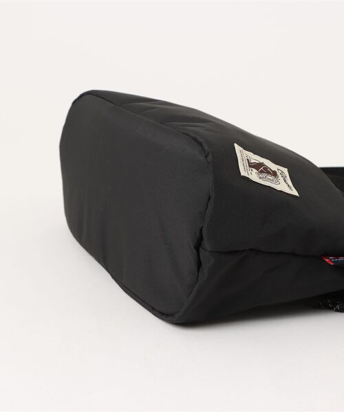 COBMASTER(コブマスター)の「COBMASTER / COB Air WP ALT SHOULDERBAG / 81005400(ショルダーバッグ・レディース・イエロー/ブラック/グリーン/ベージュ/パープル・ONESIZE)」の7枚目の写真