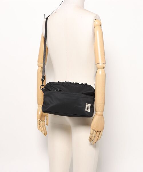 COBMASTER(コブマスター)の「COBMASTER / COB Air WP ALT SHOULDERBAG / 81005400(ショルダーバッグ・レディース・イエロー/ブラック/グリーン/ベージュ/パープル・ONESIZE)」の9枚目の写真