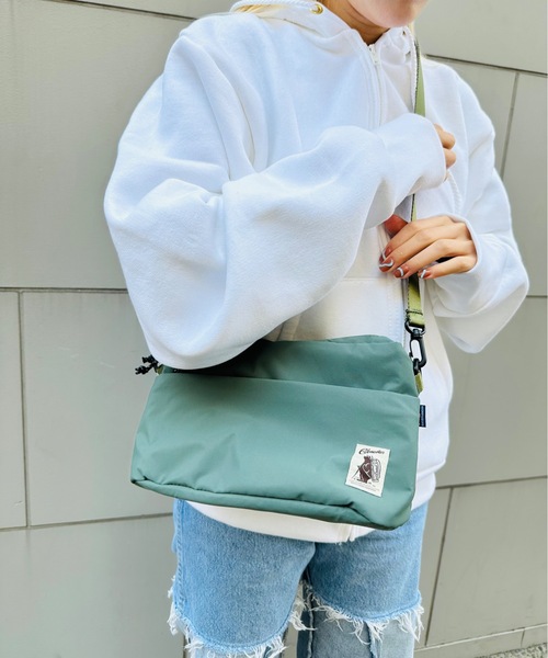 COBMASTER(コブマスター)の「COBMASTER / COB Air WP ALT SHOULDERBAG / 81005400(ショルダーバッグ・レディース・イエロー/ブラック/グリーン/ベージュ/パープル・ONESIZE)」の4枚目の写真