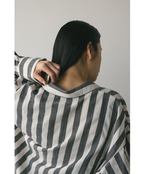 STYLEMIXER（スタイルミキサー）の「ストライプオーバーシャツ（シャツ/ブラウス・レディース・ライトグレー/ブラック・FREE）」の11枚目の写真