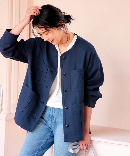 Jines(ジネス)の「テンセルポケットノーカラージャケット(ノーカラージャケット・レディース・ベージュ/ネイビー・38)」の1枚目の写真