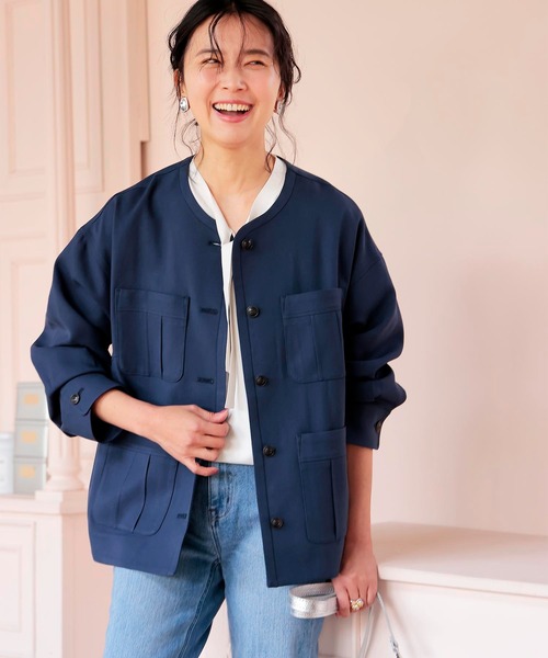 Jines(ジネス)の「テンセルポケットノーカラージャケット(ノーカラージャケット・レディース・ベージュ/ネイビー・38)」の13枚目の写真