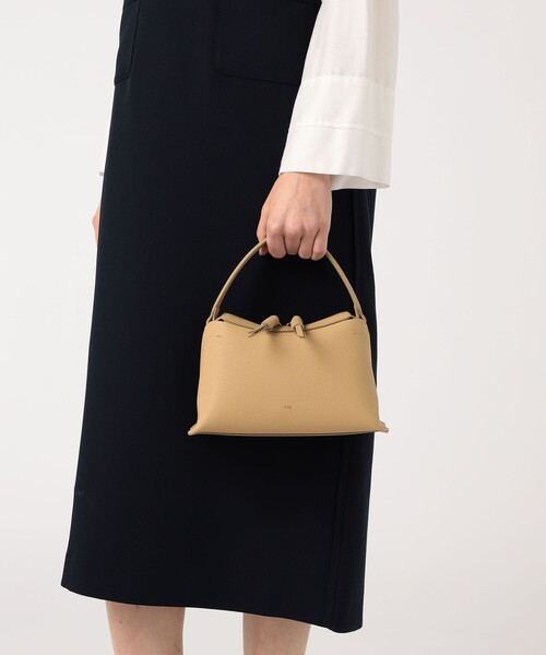 tov（トーヴ）の「TOV CROSS S ハンドバッグ（ハンドバッグ・レディース・ライトグレー/ベージュ/ネイビー・FREE）」の4枚目の写真