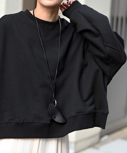 Marient（マリエント）の「クロップドオーバースウェットPO（スウェット・レディース・ライトグレー・FREE）」の2枚目の写真