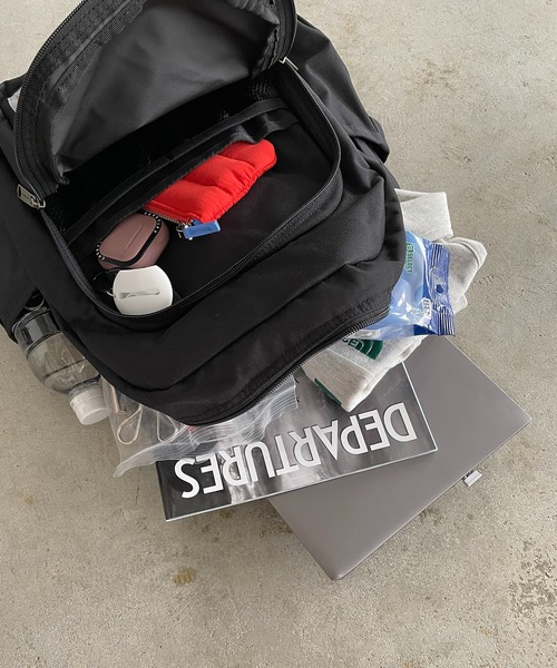 Carhartt(カーハート)の「【CARHARTT】Classic Backpack(バックパック/リュック・レディース・ブラック・FREE)」の5枚目の写真