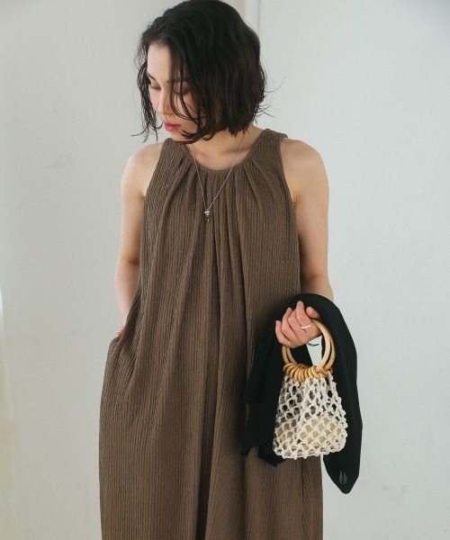 Bou Jeloud(ブージュルード)の「ジャガードフレアワンピース(ワンピース・レディース・イエロー/カーキ/ブラック・38)」の4枚目の写真