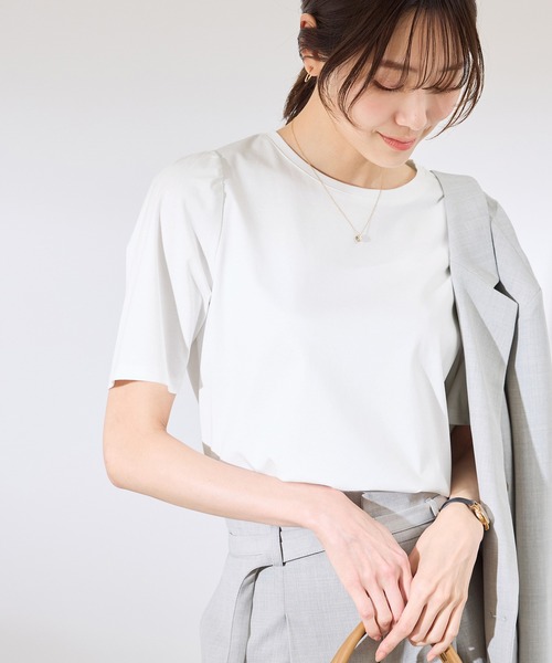 ROPE' PICNIC(ロペピクニック)の「【UVカット・接触冷感】70シルケットパフスリーブトップス(Tシャツ/カットソー・レディース・ブラック/ホワイト/オフホワイト/ブルー・38)」の14枚目の写真