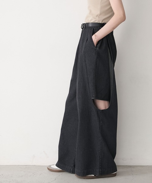 forksy.(フォルクシー)の「【forksy.】カットアウト ドッキング ワイドデニムパンツ(デニムパンツ・レディース・グレー/ブルー・M/L)」の2枚目の写真