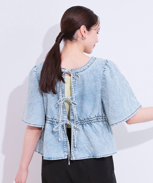 Cutie Blonde（キューティーブロンド）の「【前後2WAY/セットアップ可】ライトオンスデニム ペプラムリボントップス（Tシャツ/カットソー・レディース・ライトブルー/ブルー・01/02/03/04）」の7枚目の写真