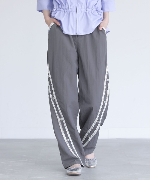 somari imagination(ソマリ イマジネーション)の「『レースラインカーブパンツ』(その他パンツ・レディース・ブラック/グレー・2/1)」の9枚目の写真