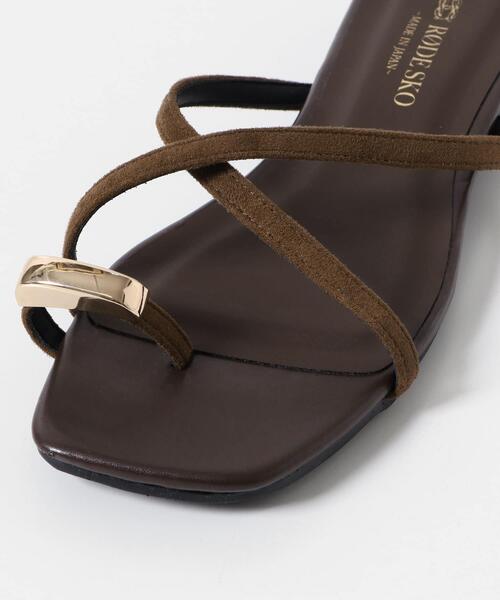 Ynada Bruno様　プラナロム ロックローズ、ベチバー、サンダルウッド セール】『MADE IN JAPAN』プチメタルクロスフラットサンダル