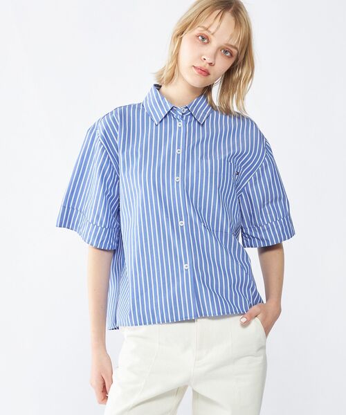 tommy jeans（トミー ジーンズ）の「ポプリンボクシーショートスリーブシャツ（シャツ/ブラウス・レディース・ホワイト/ブルー・32inch/34inch）」の2枚目の写真