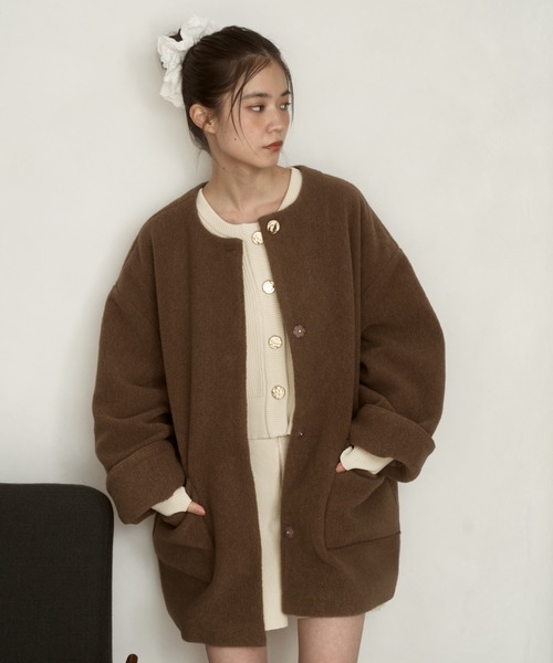 moi tytto（モイテュット）の「ノーカラーボアミドルコート（ノー