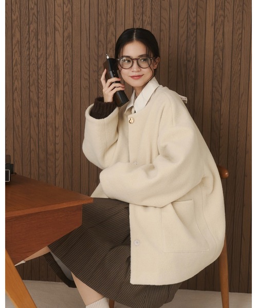 moi tytto（モイテュット）の「ノーカラーボアミドルコート（ノー