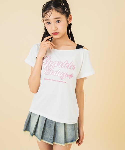 ANNARITA N 売れ筋商品|||アナリタエヌ Tシャツ トップス レディース Tops Pink セール】アシンメトリー 肩アキ オーロラ ワッペン Tシャツ