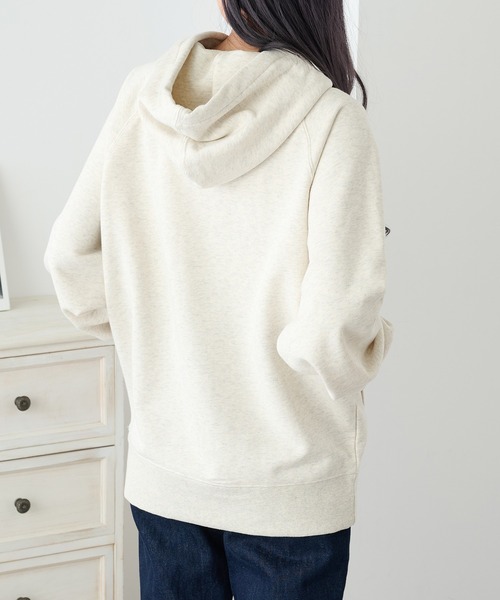 FRUIT OF THE LOOM（フルーツオブザルーム）の「【FRUIT OF THE LOOM】BASIC SWEAT HOODIE  無地 スウェット ギフト プレゼント（パーカー・レディース・ブラック/ネイビー/アイボリー/グレー・XL/L/M/S）」の13枚目の写真