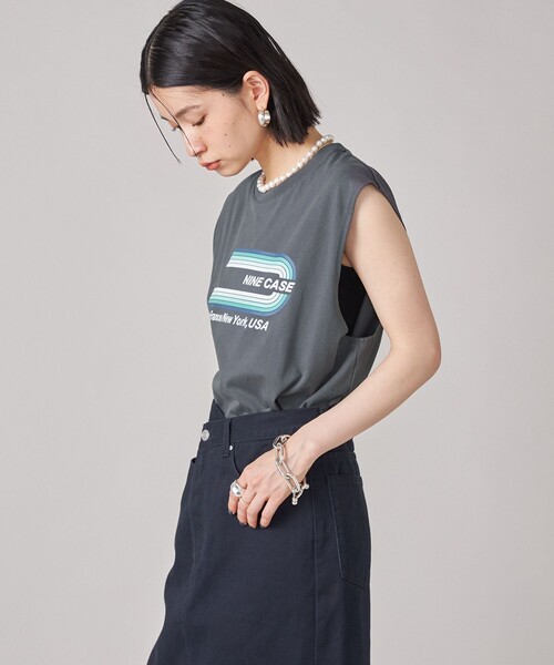 SHIPS(シップス)の「SHIPS NINE CASE:ロゴ ノースリーブ TEE(Tシャツ/カットソー・レディース・ダークグレー/オレンジ・ONE SIZE)」の15枚目の写真