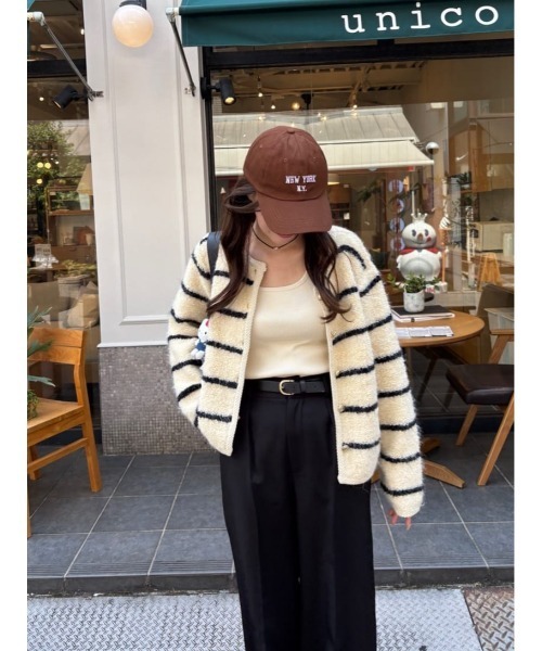 titivate（ティティベイト）の「プチループゴールド釦ニットカーディガン（カーディガン/ボレロ・レディース・ブルー系その他/レッド/ホワイト系その他/ブラック/マルチ・S/M/L）」の8枚目の写真