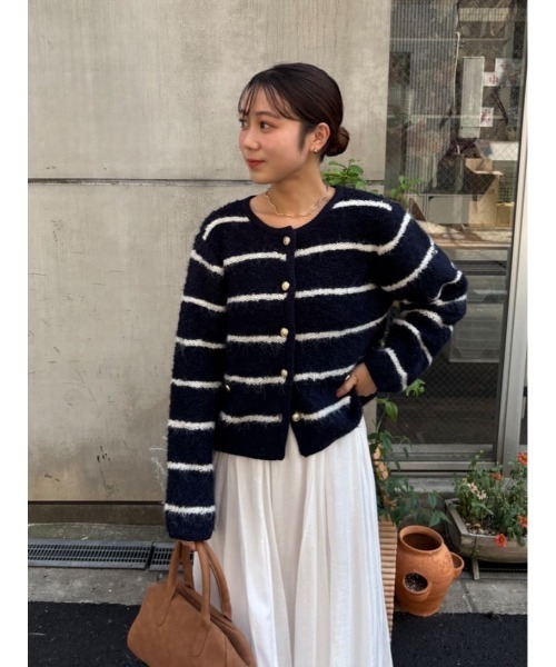 titivate（ティティベイト）の「プチループゴールド釦ニットカーディガン（カーディガン/ボレロ・レディース・ブルー系その他/レッド/ホワイト系その他/ブラック/マルチ・S/M/L）」の10枚目の写真