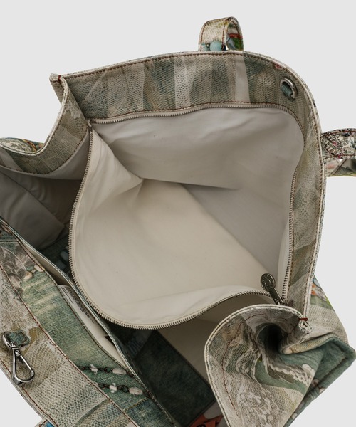 Acne Studios（アクネストゥディオズ）の「FN-UX-BAGS000204（トートバッグ・メンズ・ホワイト×グリーン・ONE SIZE）」の11枚目の写真