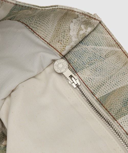 Acne Studios（アクネストゥディオズ）の「FN-UX-BAGS000204（トートバッグ・メンズ・ホワイト×グリーン・ONE SIZE）」の10枚目の写真