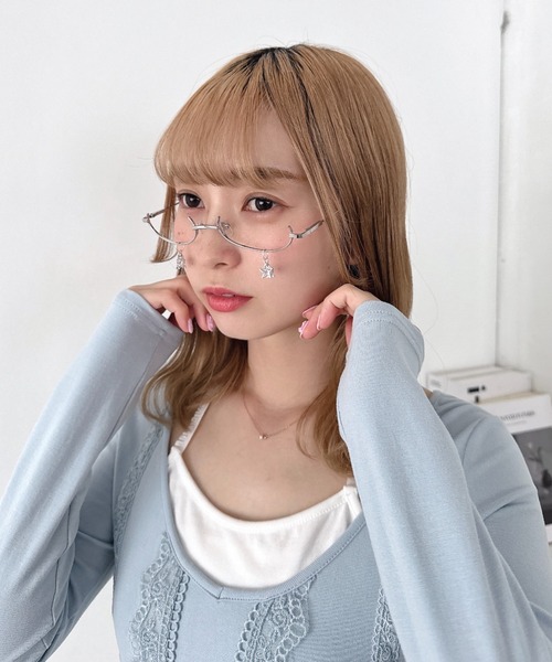Loueme(ルエム)の「スターティアーズアンダーリムメガネ/レンズレスメガネ(メガネ・レディース・シルバー/ゴールド・FREE)」の6枚目の写真