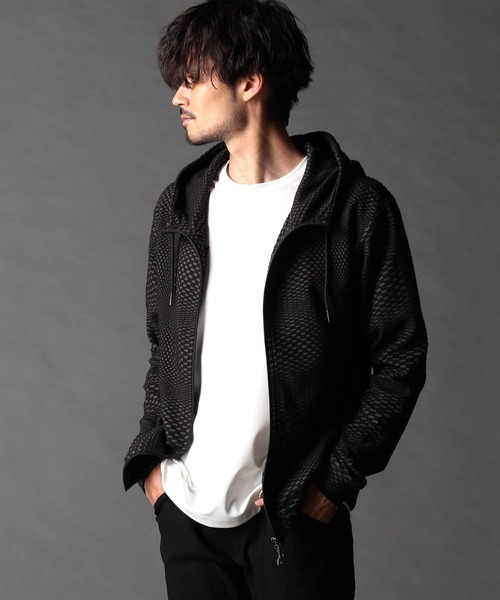 NICOLE CLUB FOR MEN(ニコルクラブフォーメン)の「ジオメトリックジップアップパーカー(パーカー・メンズ・ホワイト系1/ホワイト系2/ブラック系・MEDIUM/LARGE/X-LARGE)」の3枚目の写真
