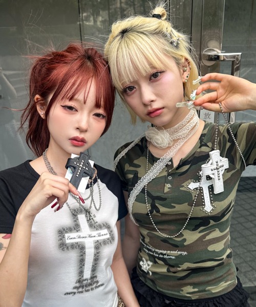 シルバー クロス ネックレス　たくむ着用 シルバー クロス ネックレスたくむ着用