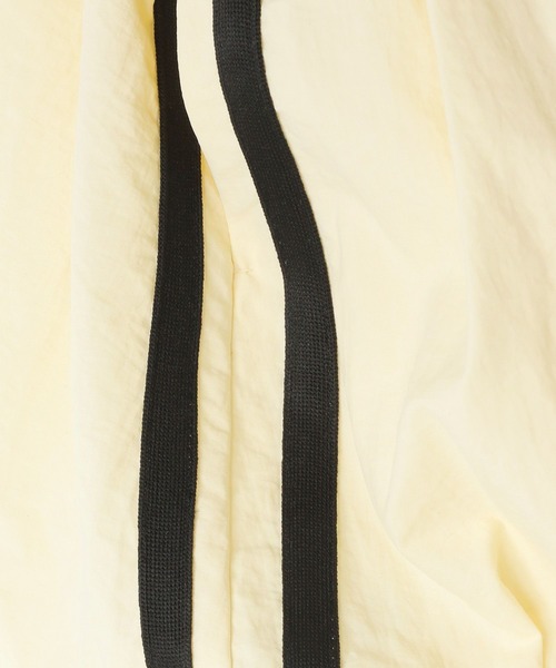 LOWRYS FARM（ローリーズファーム）の「ナイロンバルーンスカート　 587443（スカート・キッズ・ブラック/オフホワイト・110cm/120cm/130cm/140cm/150cm）」の8枚目の写真