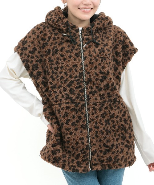 チチカカ（チチカカ）の「ボアジップフードベスト（その他アウター・レディース・カラフル/その他1/ベージュ・FREE）」の10枚目の写真