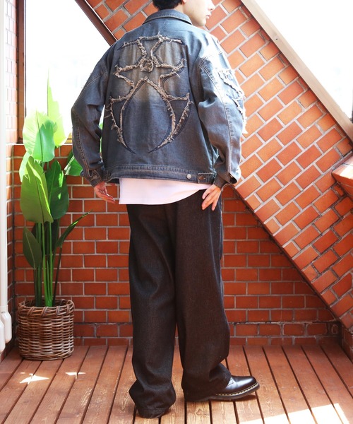 ８(eight)（エイト）の「トライバル刺繍Gジャン（デニムジャケット・メンズ・ネイビー/ブラック・LARGE/MEDIUM）」の4枚目の写真