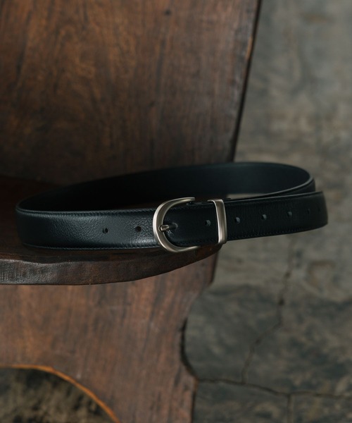 LURAKU（ルラク）の「【LURAKU】Cow Leather Regular Belt / カウレザーレギュラーベルト（ベルト・メンズ・ブラック・FREE）」の3枚目の写真