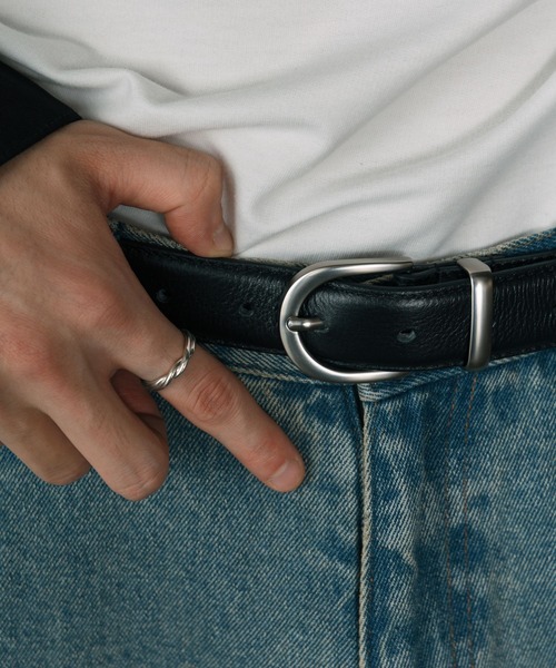 LURAKU（ルラク）の「【LURAKU】Cow Leather Regular Belt / カウレザーレギュラーベルト（ベルト・メンズ・ブラック・FREE）」の7枚目の写真