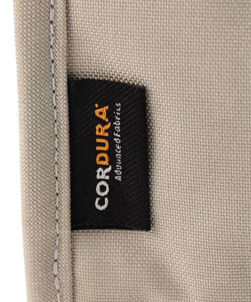 DANTON（ダントン）の「CORDURA CANVAS SHOULDER BAG〈CREMIEUX〉（ショルダーバッグ・レディース・ダークグレー/ブルー系その他/グレイッシュベージュ/ブラック/ブラウン系その他/オフホワイト・-）」の16枚目の写真