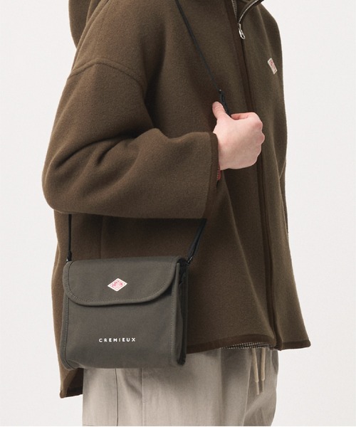 DANTON（ダントン）の「CORDURA CANVAS SHOULDER BAG〈CREMIEUX〉（ショルダーバッグ・レディース・ダークグレー/ブルー系その他/グレイッシュベージュ/ブラック/ブラウン系その他/オフホワイト・-）」の8枚目の写真