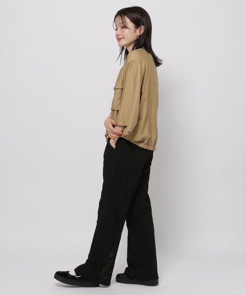 niko and...(ニコアンド)の「テロテロツイルワークシャツ(シャツ/ブラウス・レディース・ベージュ/ブラック・MEDIUM/LARGE)」の21枚目の写真