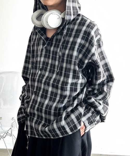 MandO（Auntie Rosa）（エムオー）の「オーバーチェックシャツフーディ（シャツ/ブラウス・メンズ・ブラック/ブルー・LARGE/MEDIUM）」の4枚目の写真