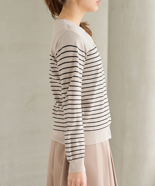 Honeys（ハニーズ）の「【しなやかニット・ヒアルロン酸加工】ヒアルロン酸クルーカーデ（カーディガン/ボレロ・レディース・ブラック×ベージュ/レッド/アイボリー/ピンク系その他/ブラック/杢グレー・L/LL/M）」の7枚目の写真