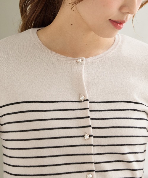 Honeys（ハニーズ）の「【しなやかニット・ヒアルロン酸加工】ヒアルロン酸クルーカーデ（カーディガン/ボレロ・レディース・ブラック×ベージュ/レッド/アイボリー/ピンク系その他/ブラック/杢グレー・L/LL/M）」の9枚目の写真