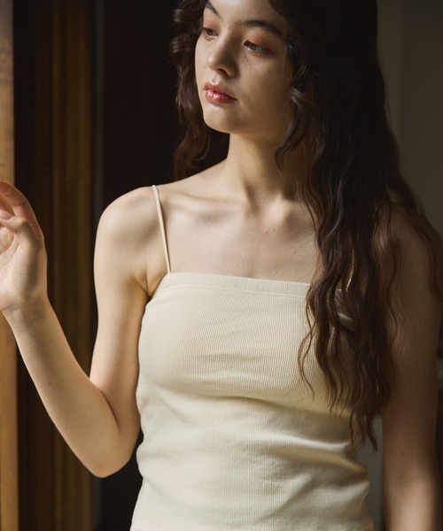 OLUN(オルン)の「Rib cup camisole/リブカップキャミソール(キャミソール・レディース・ブラウン/アイボリー/ベージュ/モカ・FREE)」の5枚目の写真