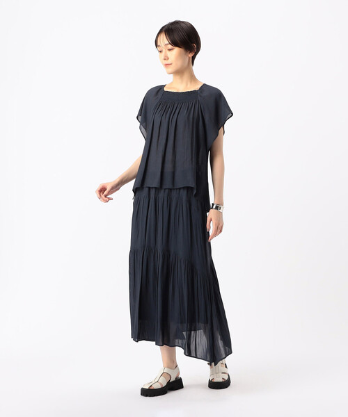 K.T KIYOKO TAKASE（キヨコタカセ）の「【セットアップ対応】スプリットジョーゼット シャーリングブラウス（シャツ/ブラウス・レディース・ネイビー・7号）」の5枚目の写真