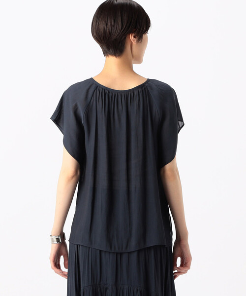 K.T KIYOKO TAKASE（キヨコタカセ）の「【セットアップ対応】スプリットジョーゼット シャーリングブラウス（シャツ/ブラウス・レディース・ネイビー・7号）」の15枚目の写真