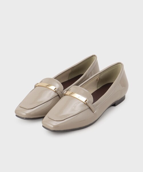 OPAQUE.CLIP（オペークドットクリップ）の「【抗菌防臭加工】メタルバーエナメルローファーシューズ（パンプス・レディース・ブラック/ベージュ・02/03）」の4枚目の写真