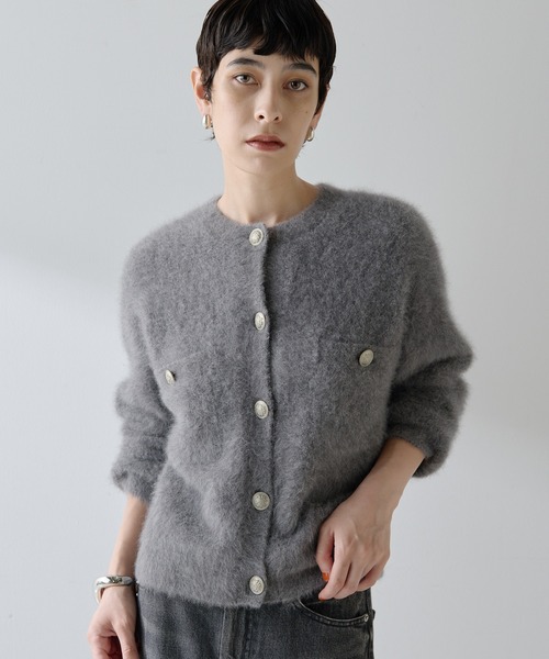 Whim Gazette（ウィムガゼット）の「ファーボタンジャケット（カーディガン/ボレロ・レディース・ブラウン/グレー/ベージュ/ブラック/ネイビー・FREE）」の3枚目の写真
